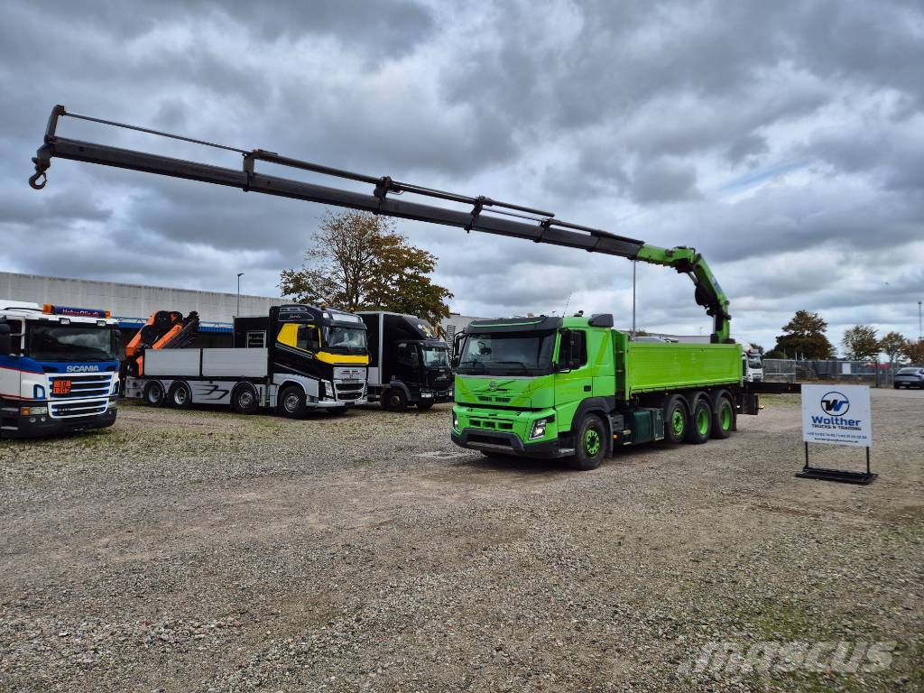 Volvo FMX 540 8x4 // 3-waytip // HMF 3220-K6 // Automobiliniai kranai