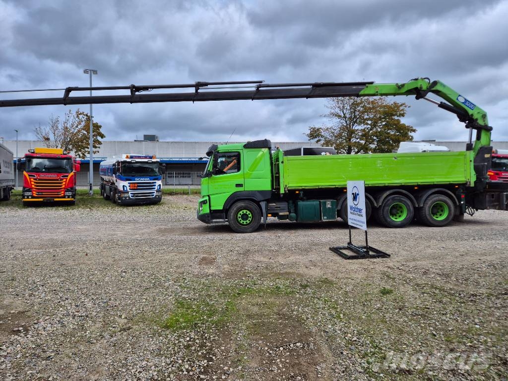 Volvo FMX 540 8x4 // 3-waytip // HMF 3220-K6 // Automobiliniai kranai