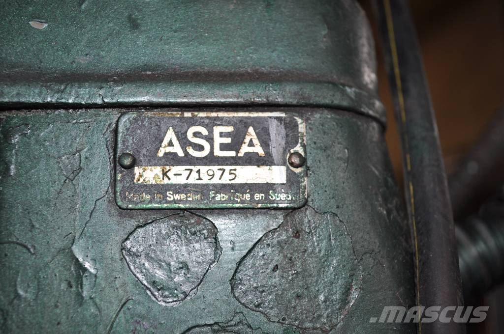 Asea Wiertarko frezarka معدات التخزين - أخرى