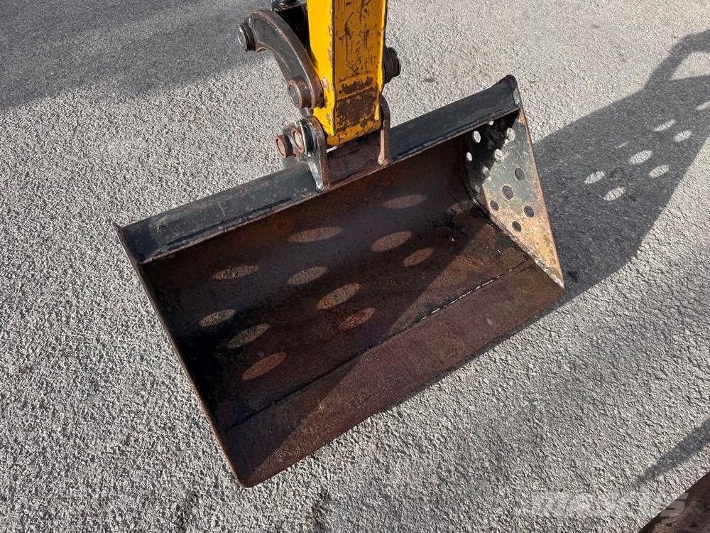 JCB 8008 - CONSIGNED TO TCH JCB AUCTION ミニ油圧ショベル 7t以下(ミニユンボ・ミニディガー)