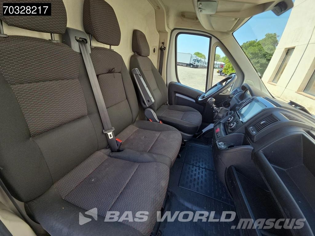 Peugeot Boxer 140pk L2H2 - Aire Acondicionado - Control de Furgonetas cerradas