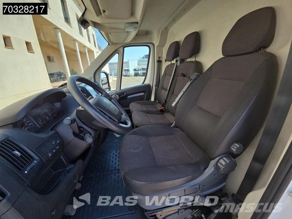 Peugeot Boxer 140pk L2H2 - Aire Acondicionado - Control de Furgonetas cerradas
