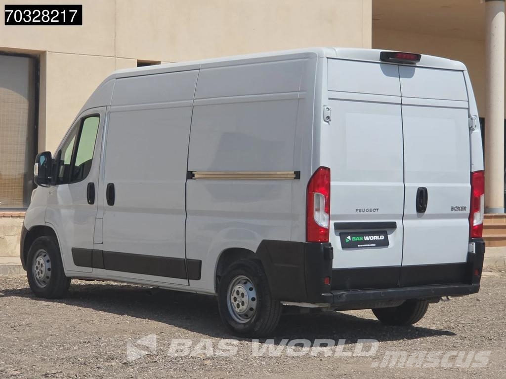 Peugeot Boxer 140pk L2H2 - Aire Acondicionado - Control de Furgonetas cerradas