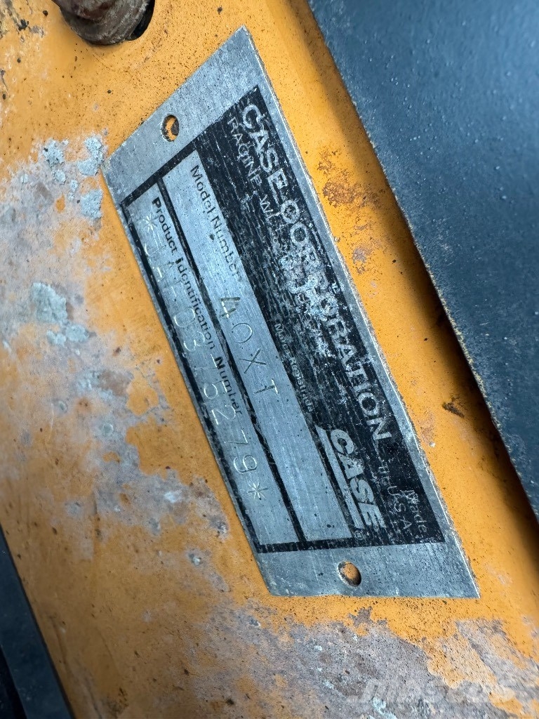 CASE 40 XT Schrankladers