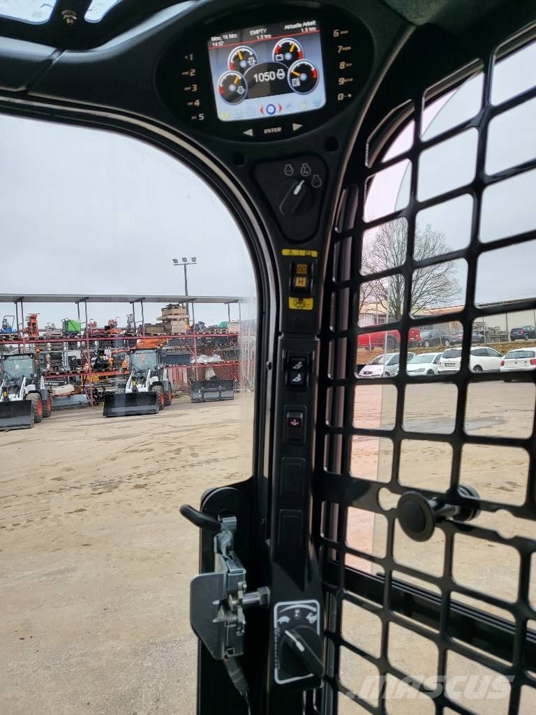 Bobcat T 450 Krautuvai su šoniniu pasukimu