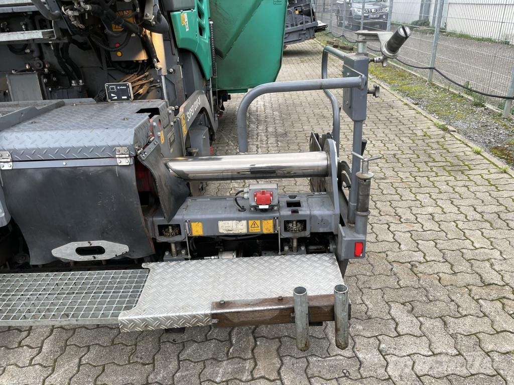 Vögele SUPER 1300-3I Машини за асфалт
