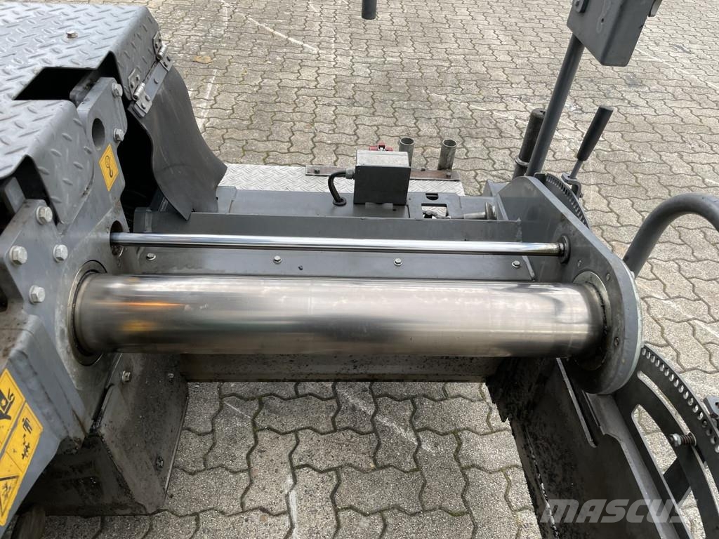 Vögele SUPER 1300-3I Машини за асфалт