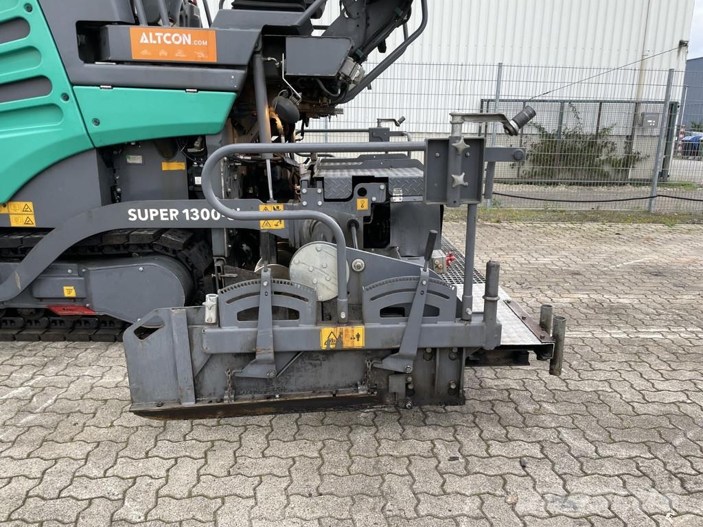 Vögele SUPER 1300-3I Машини за асфалт