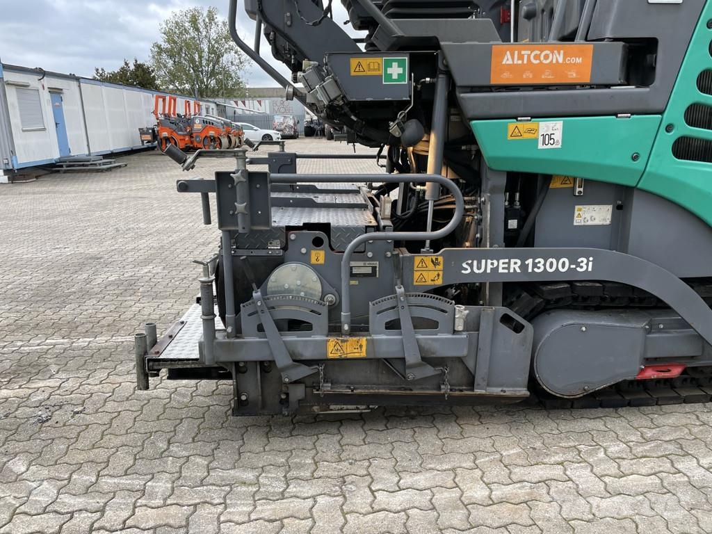 Vögele SUPER 1300-3I Машини за асфалт
