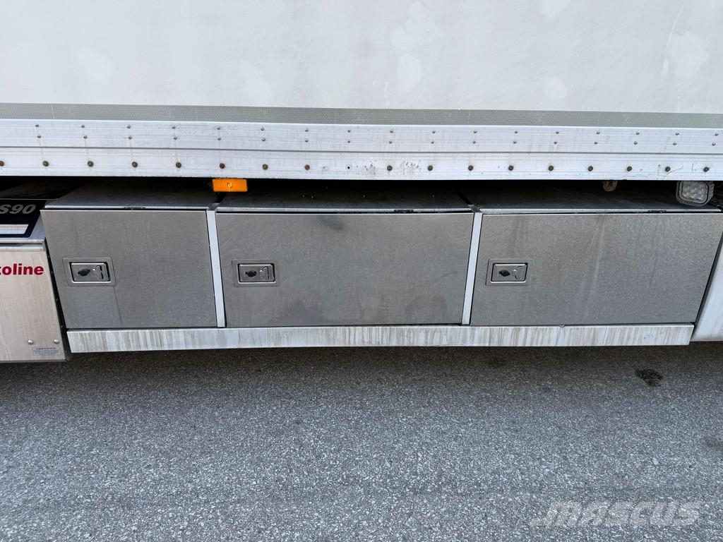 Mercedes-Benz ACTROS 2545 6X2 EURO6 + DOUBLE FLOOR BOX Animal transport trucks