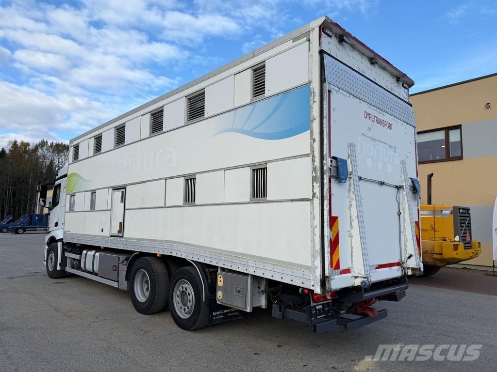 Mercedes-Benz ACTROS 2545 6X2 EURO6 + DOUBLE FLOOR BOX Animal transport trucks