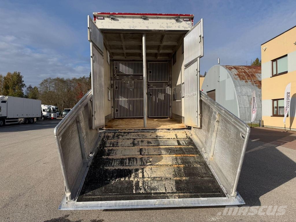 Mercedes-Benz ACTROS 2545 6X2 EURO6 + DOUBLE FLOOR BOX Animal transport trucks