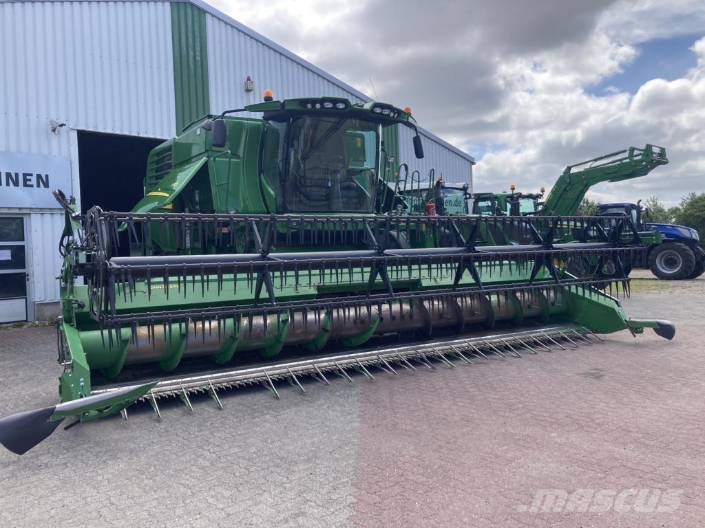John Deere T670 Зернозбиральні комбайни