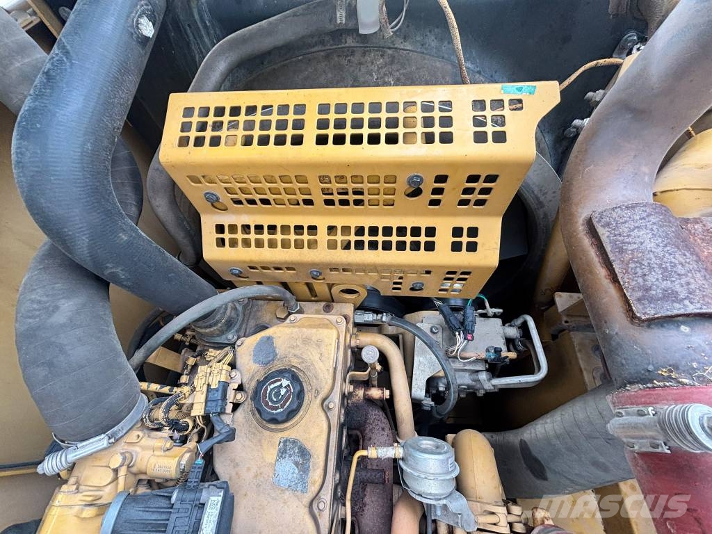 CAT 330 F L N OQ 80 Vikšriniai ekskavatoriai