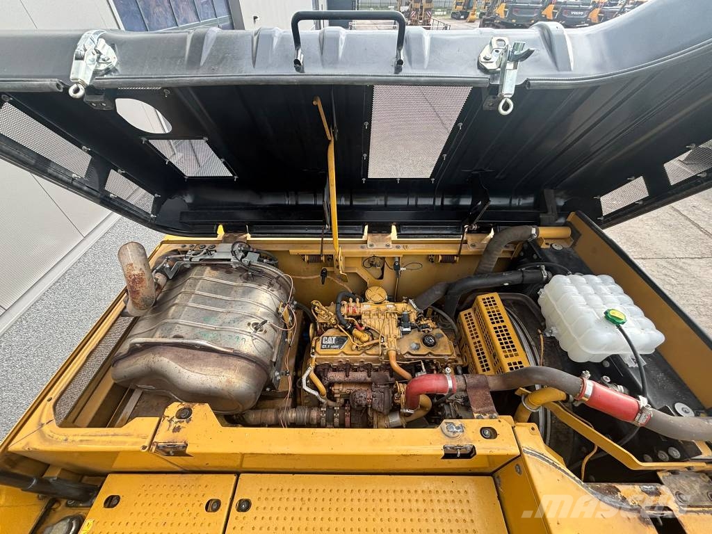 CAT 330 F L N OQ 80 Vikšriniai ekskavatoriai