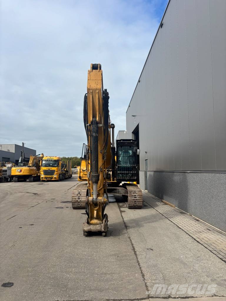 CAT 330 F L N OQ 80 Vikšriniai ekskavatoriai