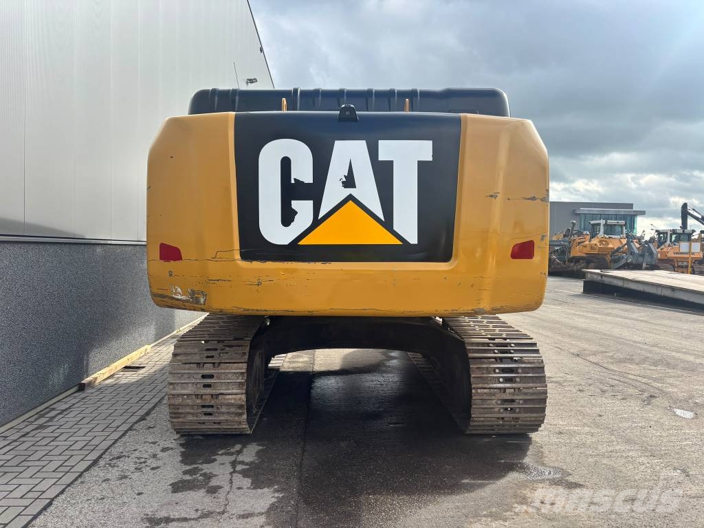 CAT 330 F L N OQ 80 Vikšriniai ekskavatoriai