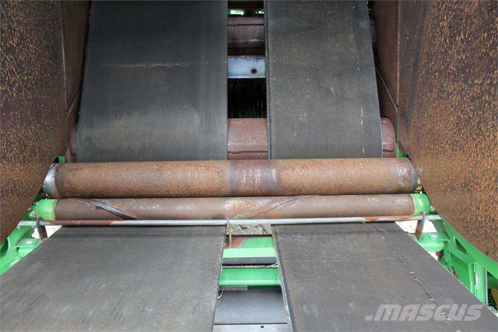 John Deere 990 Prese/balirke za rolo bale