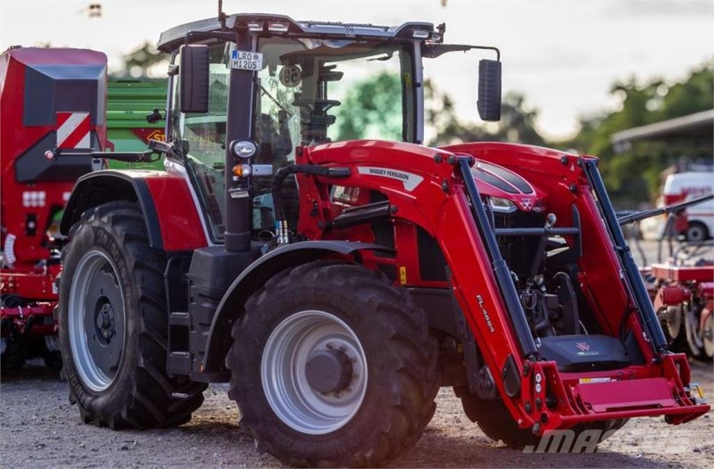 Massey Ferguson 8S.205 DVT EXCLUSIVE + FRONTLADER Traktorer