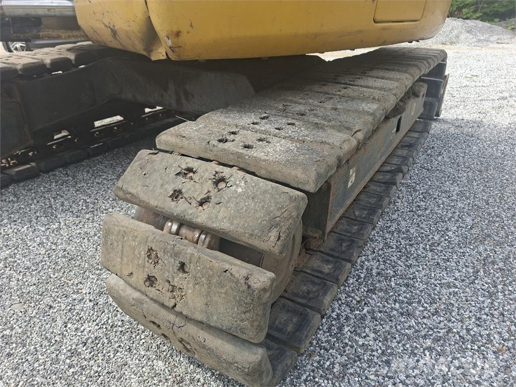 Komatsu PC 80MR-3 Excavadoras 7t - 12t
