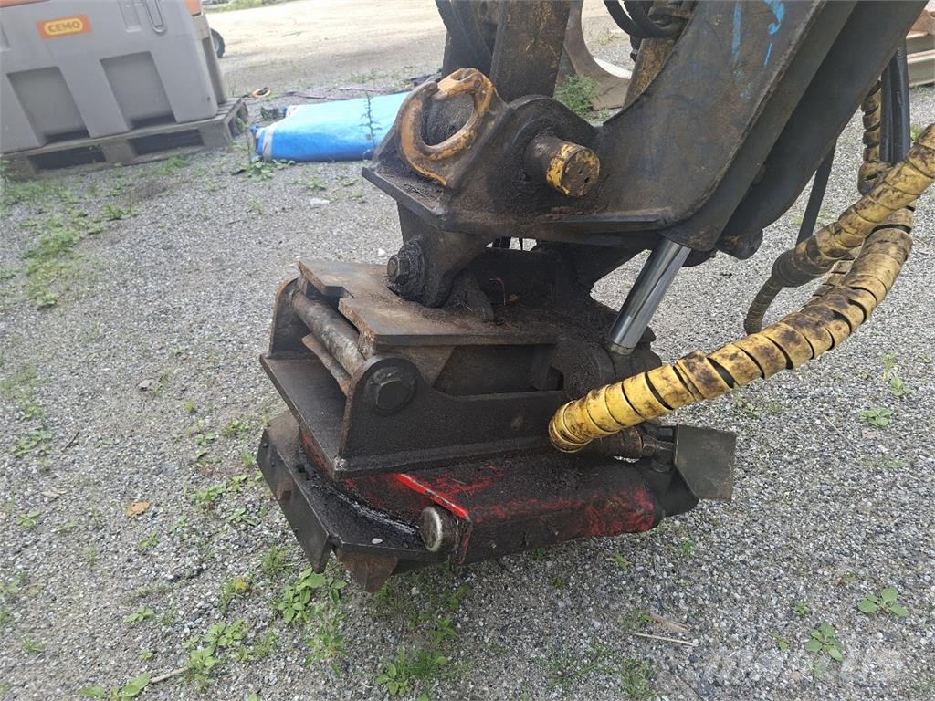 Komatsu PC 80MR-3 Excavadoras 7t - 12t