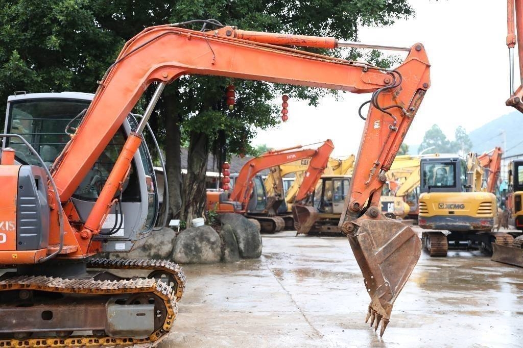 Hitachi ZX 70 Bagri goseničarji