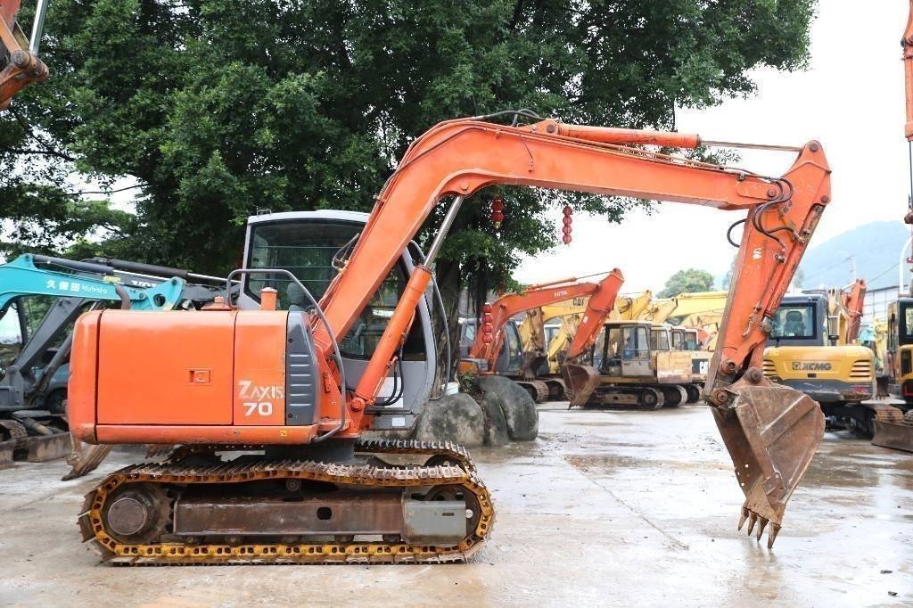 Hitachi ZX 70 Bagri goseničarji