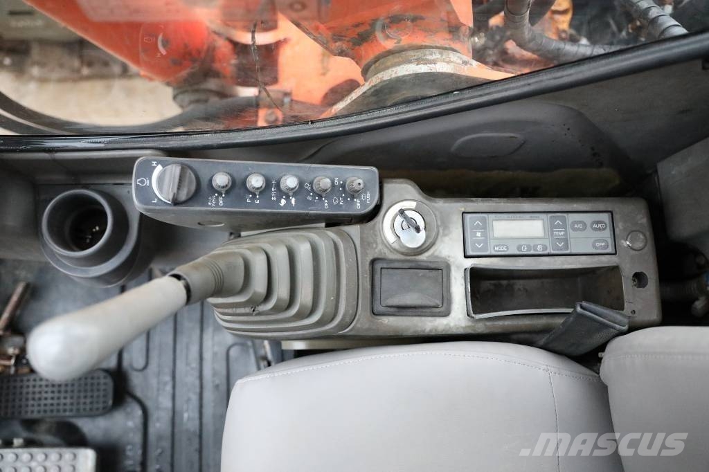 Hitachi ZX 70 Bagri goseničarji