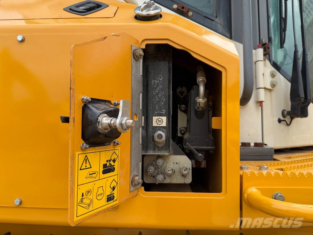 Liebherr PR 736 LGP بلدوزرات مجنزرة