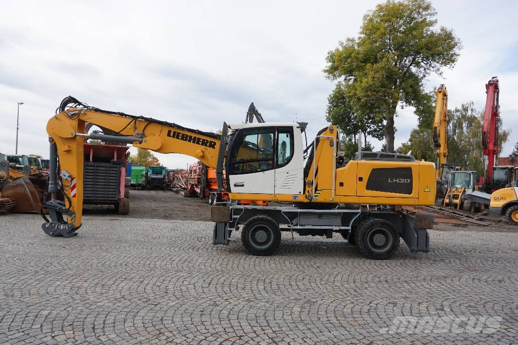 Liebherr LH 30 M Jätteenkäsittelijät