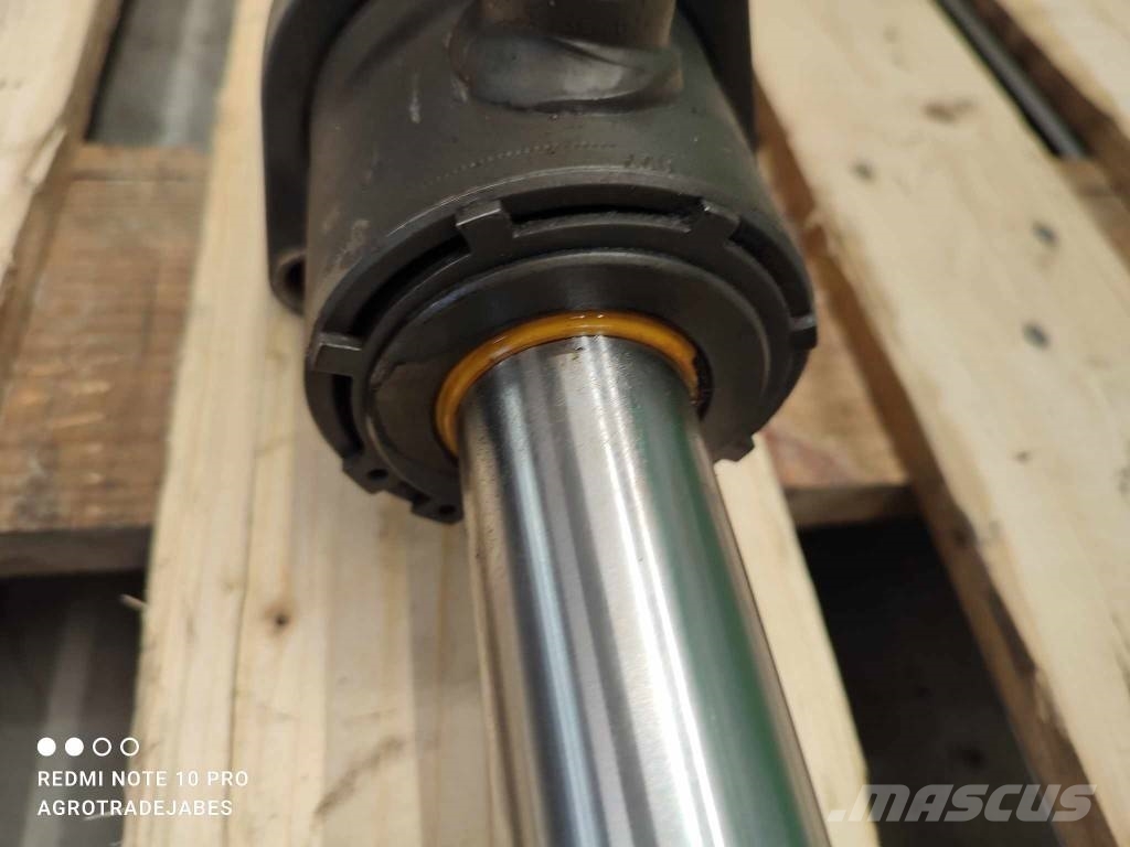 Valtra t213 steering actuator Chassi och upphängning