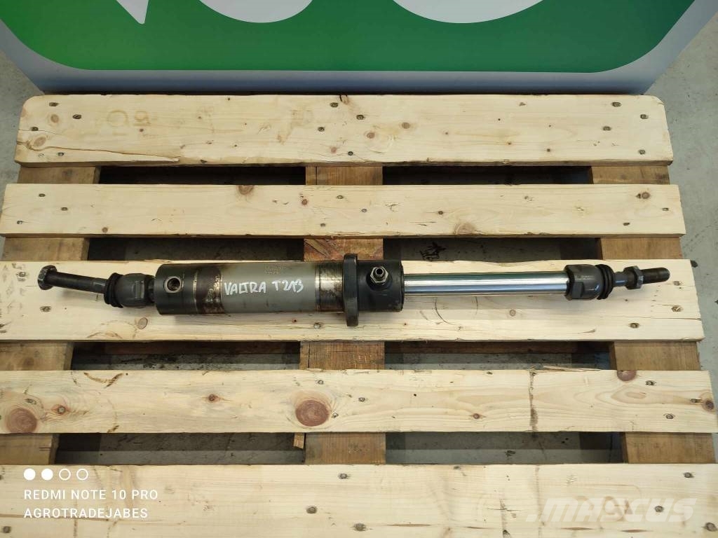 Valtra t213 steering actuator Chassi och upphängning