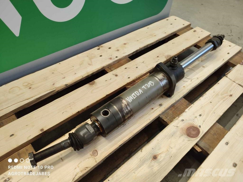 Valtra t213 steering actuator Chassi och upphängning