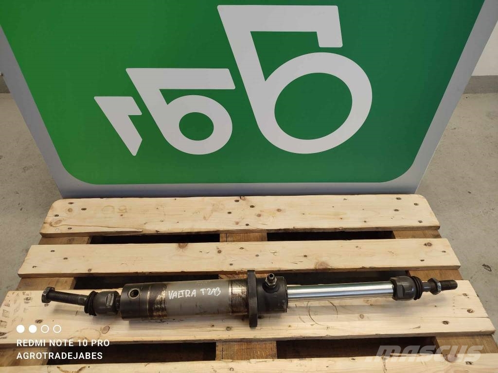 Valtra t213 steering actuator Chassi och upphängning