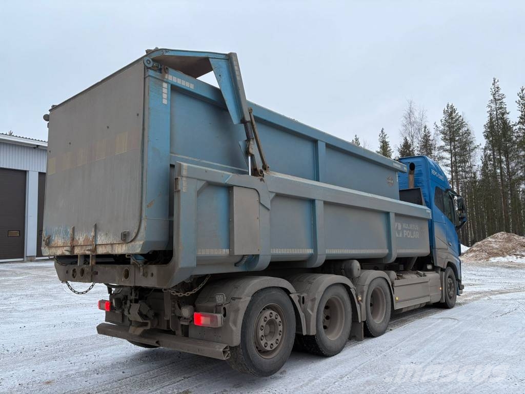 Volvo FH 16 660 شاحنات قلابة