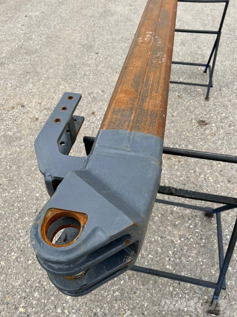 F698871, John Deere CH6 1170G Výložníky a lžíce