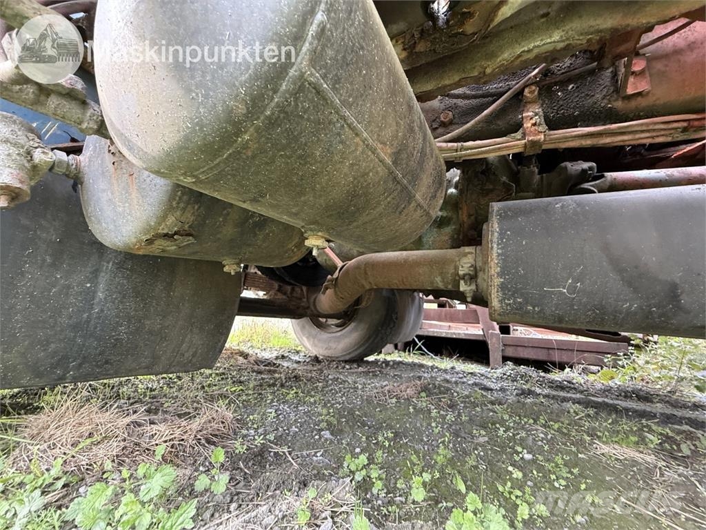 Scania P 113 HL 6X2 42 Camion ampliroll
