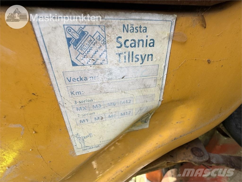 Scania P 113 HL 6X2 42 Camion ampliroll