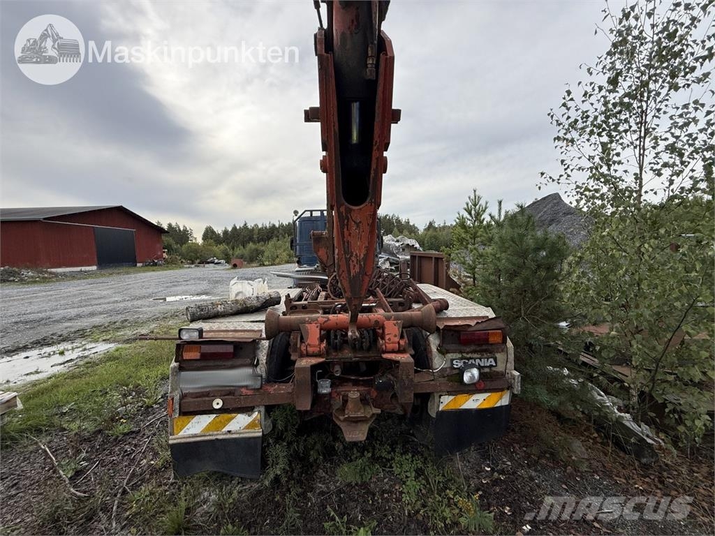Scania P 113 HL 6X2 42 Camion ampliroll