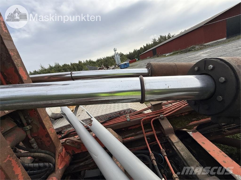 Scania P 113 HL 6X2 42 Camion ampliroll