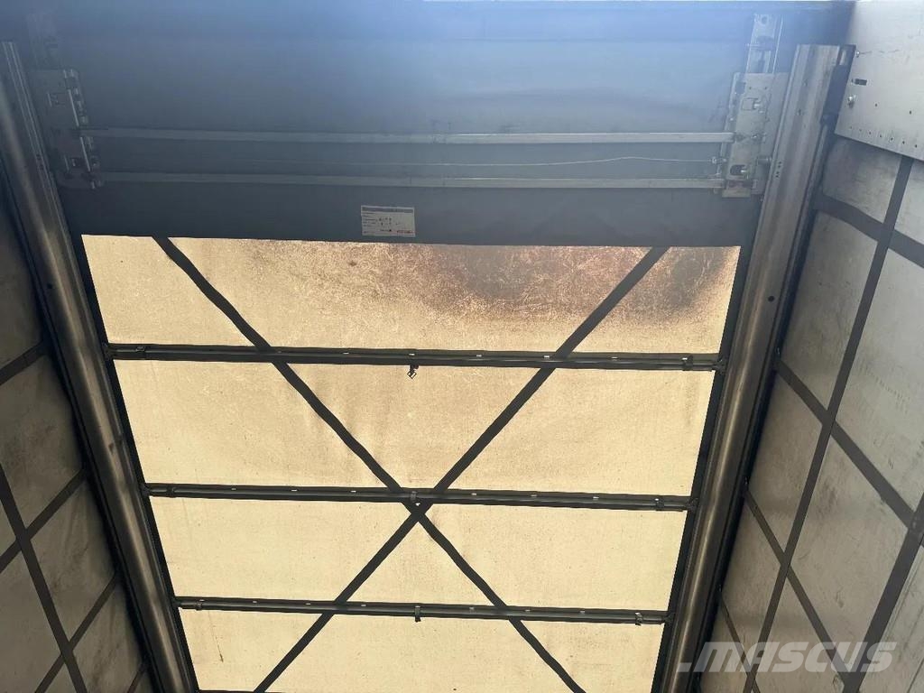 Kögel S24 3 AXLE - BPW + SLIDING ROOF Curtainsiderauflieger