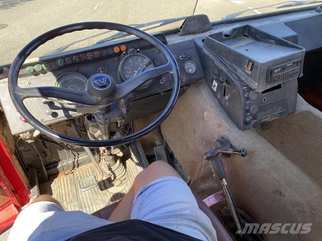 Volvo F 89 6X2 TURBO6 曳引機組件