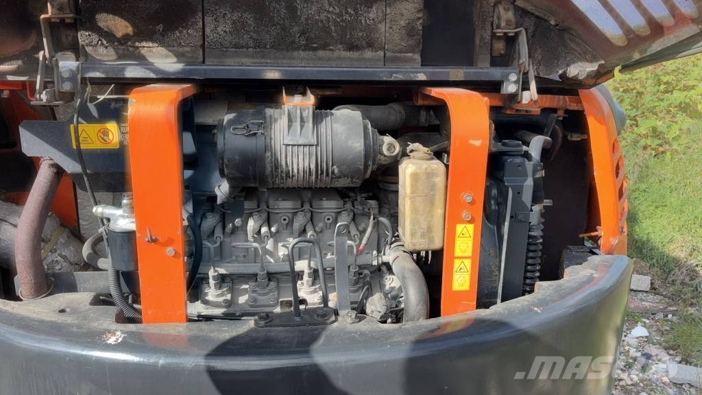 Hitachi ZX55UR حفارات صغيرة أقل من 7 طن (حفارات صغيرة)