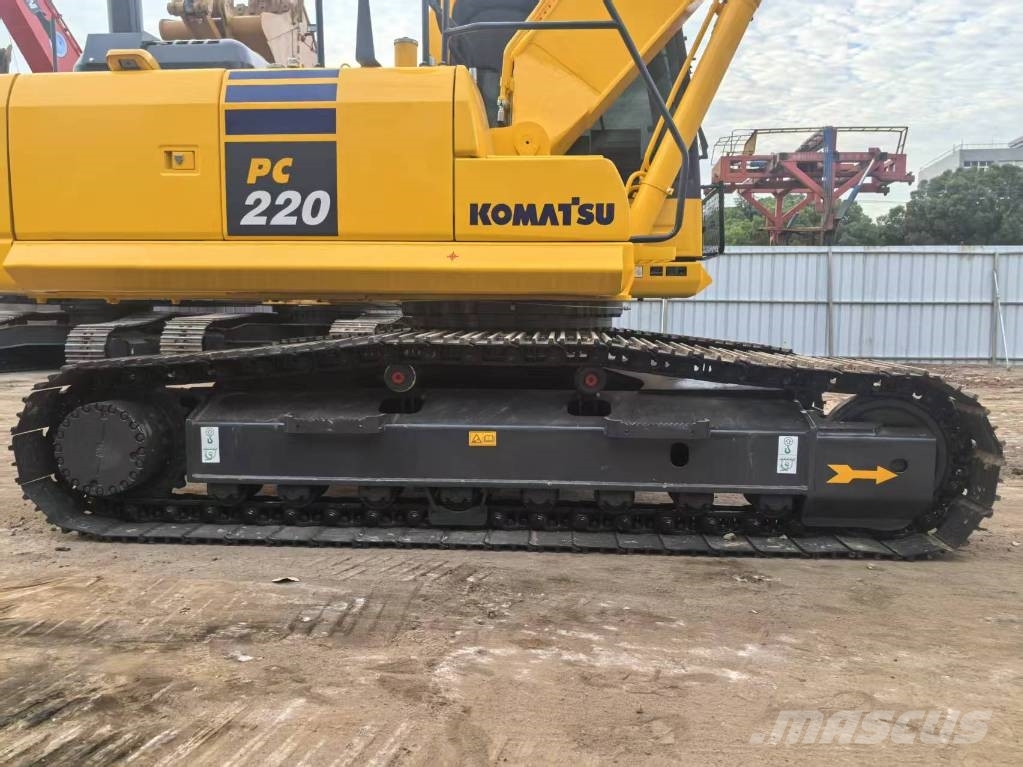 Komatsu PC 220-8 Εκσκαφείς με ερπύστριες