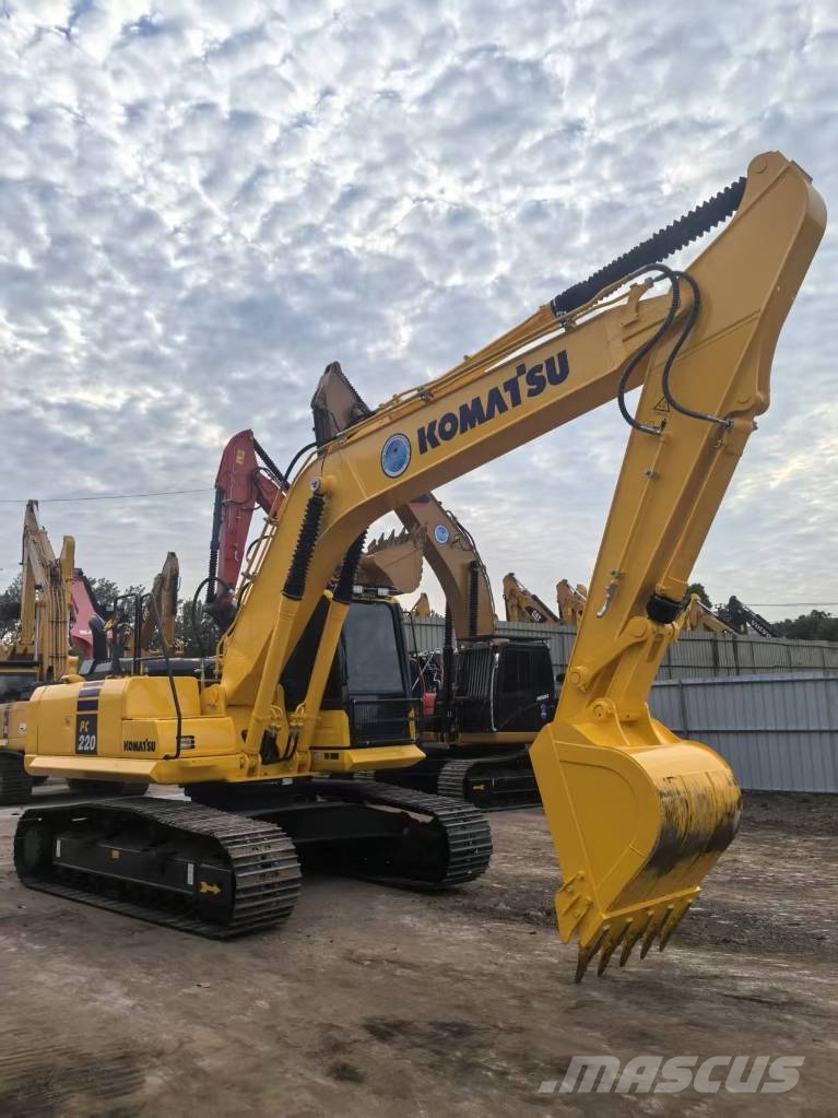 Komatsu PC 220-8 Εκσκαφείς με ερπύστριες