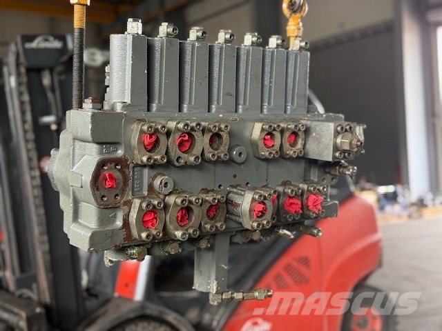 Liebherr R 934 B HYDRAULIC VALVE BLOCK هيدروليات