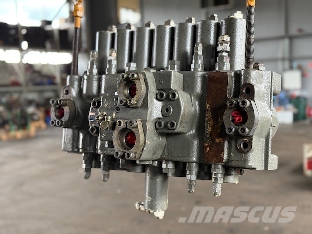 Liebherr R 934 B HYDRAULIC VALVE BLOCK هيدروليات