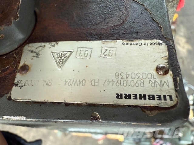 Liebherr R 934 B HYDRAULIC VALVE BLOCK هيدروليات