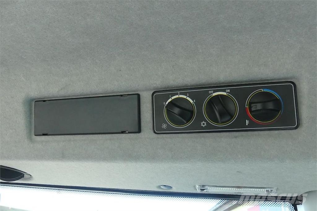 Valtra A 105 H4 الجرارات