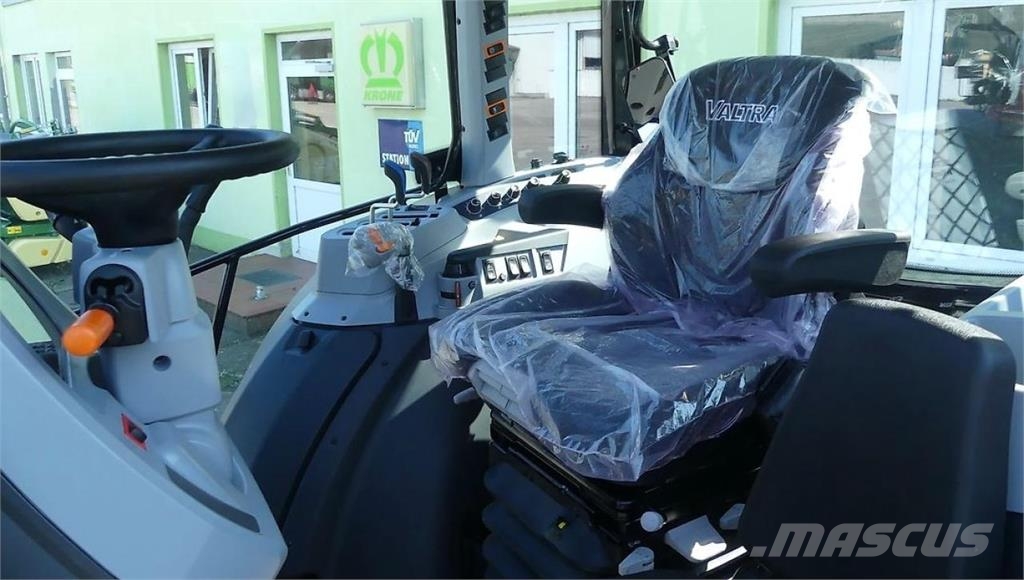 Valtra A 105 H4 الجرارات